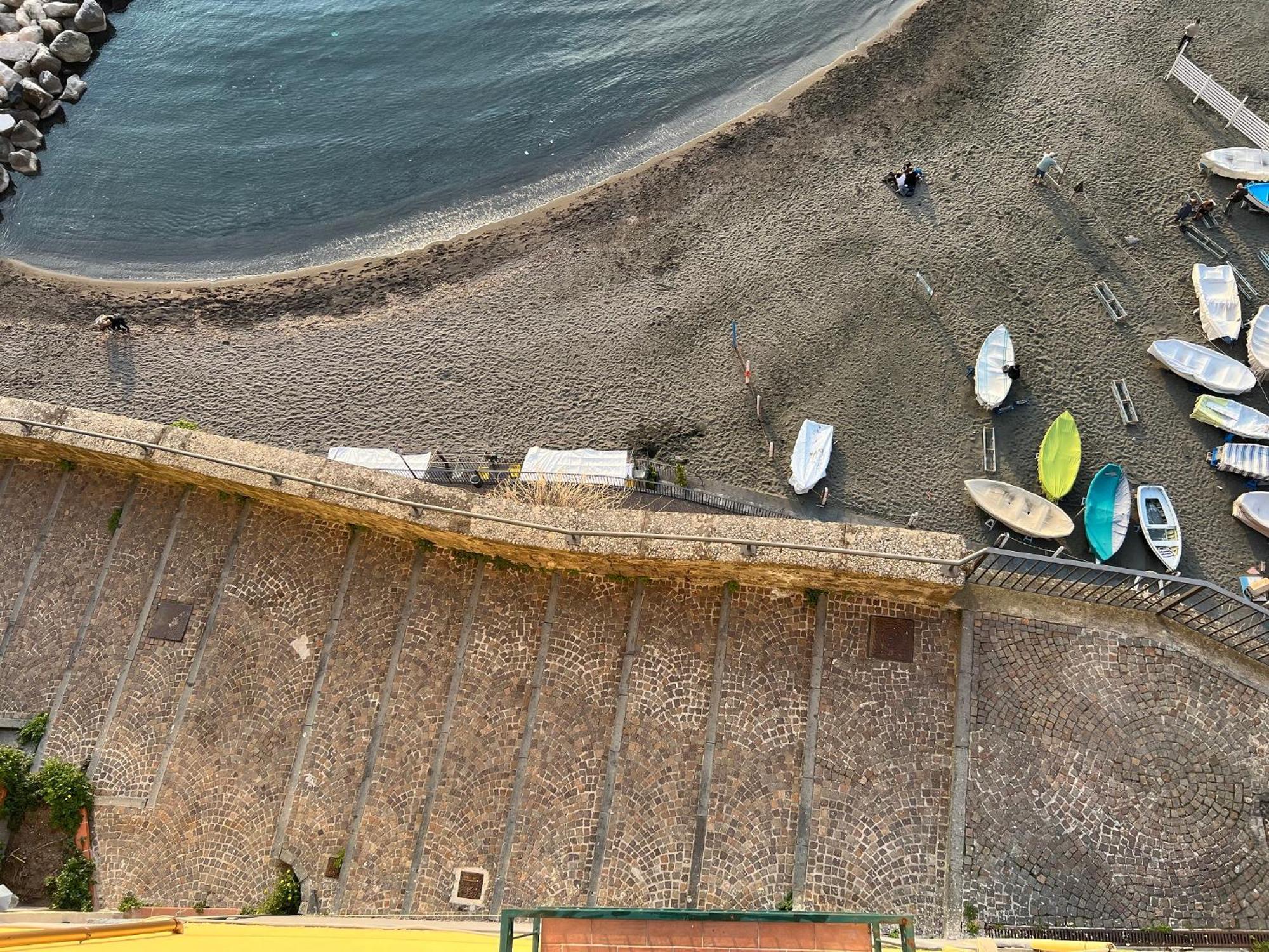 Dipintodazzurro, Appartamento Sul Mare Di Sorrento Мета Екстериор снимка